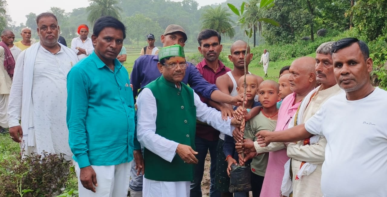 https://cloudwaveindia.com/public/uploads/images/newsimages/maannewsimage16072025_022348_WhatsApp Image 2025-07-15 at 10.14.28 PM.jpeg